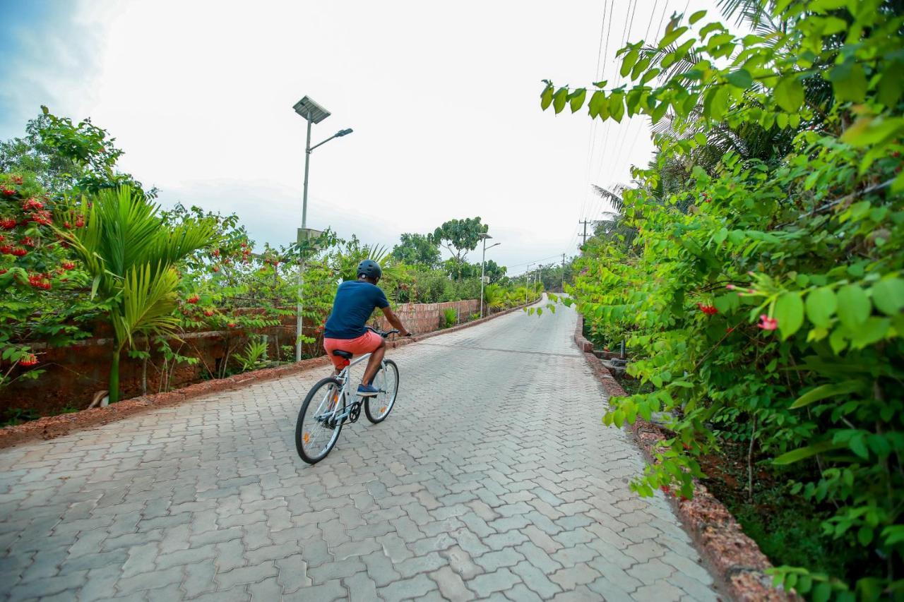 The Estate Resort , Mangalore Mudbidri エクステリア 写真