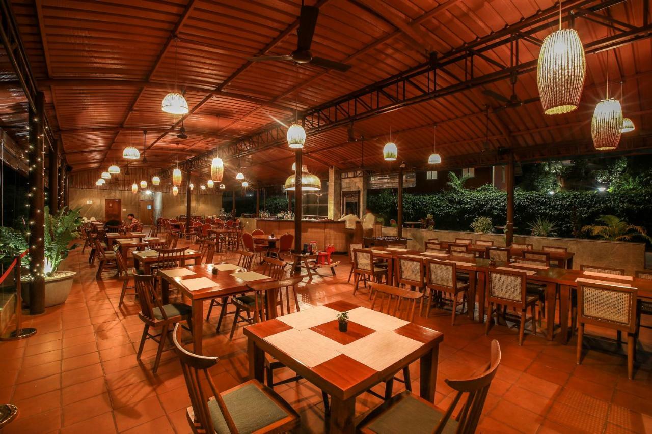 The Estate Resort , Mangalore Mudbidri エクステリア 写真